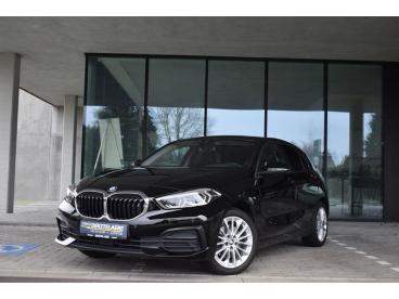 SPOTICAR Bmw Serie 1 118 At7 *navi*fullled*headupdisplay*zetelverwarming Tweedehands - Berline Benzine Noir - Loppem - 400366932_1