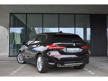 SPOTICAR Bmw Serie 1 118 At7 *navi*fullled*headupdisplay*zetelverwarming Tweedehands - Berline Benzine Noir - Loppem - 400366932_3