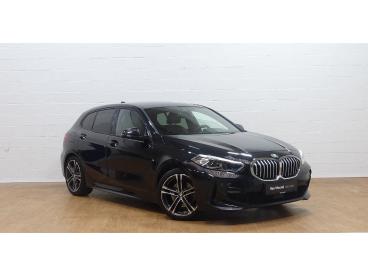 SPOTICAR Bmw Serie 1 18ia Tweedehands - Berline Benzine Zwart - Antwerpen - 1200373604_2