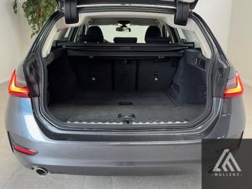 SPOTICAR Bmw Serie 3 18d Aut 150 Pk  + Led + Navi + Zetelverwarming Occasions - Berline Diesel Gris - Halen - 1200369846_5
