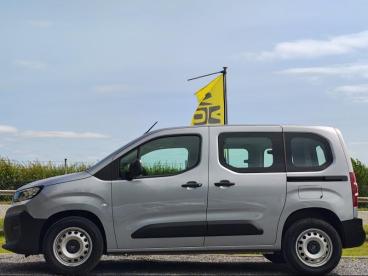 SPOTICAR Citroën Berlingo Eat8 / 1.5 Bluehdi / New Model Tweedehands - Monospace Diesel Silver - Libramont-chevigny - 1200360420_5
