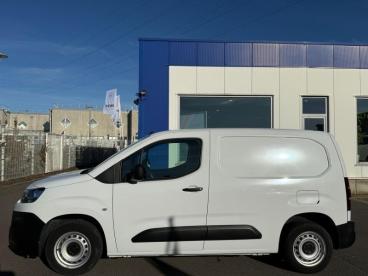 SPOTICAR Citroën Berlingo Light / Taille M Occasions - Monospace Diesel White - Arlon - 1200364233_5