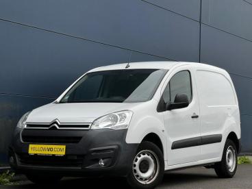 SPOTICAR Citroën Berlingo Fourgon L1 / Club Occasions - Monospace Diesel White - Rochefort - 1200364670_2