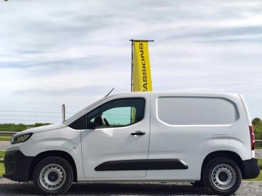 SPOTICAR Citroën Berlingo Taille M / Light Tweedehands - Monospace Diesel White - Libramont-chevigny - 1200374937_5