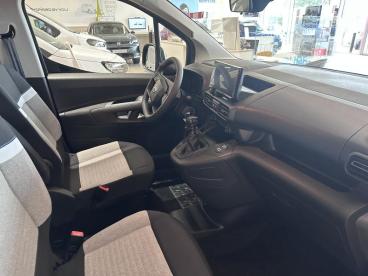 SPOTICAR Citroën Berlingo Plus 1.2 Benzine 110 Pk Man 6 Tweedehands - Monospace Benzine Green - Sint-niklaas - 1200388547_2