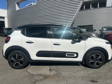SPOTICAR Citroën C3 3 1.2 Puretech 110 S&s Man6 Shine Tweedehands - Citadine Benzine Blanc - Bruxelles (schaerbeek ) - 1200375365_4