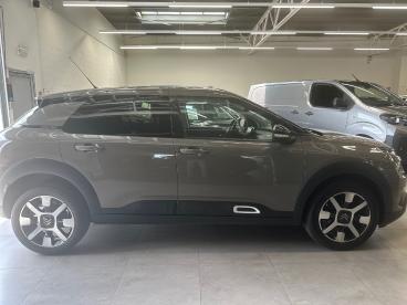 SPOTICAR Citroën C4 Cactus 1 1.2 Puretech 110 S&s Man6 Shine Tweedehands - Berline Benzine Beige - Bruxelles (schaerbeek ) - 1200378128_4