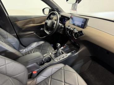 SPOTICAR Ds Ds 3 Crossback So Chic **garantie 24 Mois** Occasions - Berline Diesel Grey - Eupen - 1200362586_2