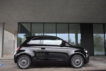 SPOTICAR Fiat 500 Btw Wagen 42 Kw - 117pk *black*navi*camera*dodehoe Occasions - Citadine Electrique Noir - Loppem - 1200370490_3