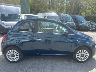 SPOTICAR Fiat 500 2 1.0 Hybrid 70 Dolcevita Occasions - Citadine Essence Bleu - Bruxelles (schaerbeek ) - 1200374566_4