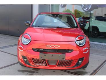 SPOTICAR Fiat 600 La Prima Hybrid 1.2 100 Pk Occasions -  Hybride Red - Turnhout - 1200361049_4