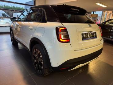 SPOTICAR Fiat 600 1 1.2 Hybrid 136cv Dct La Prima Occasions -  Essence Blanc - Strombeek-bever - 1200366891_5