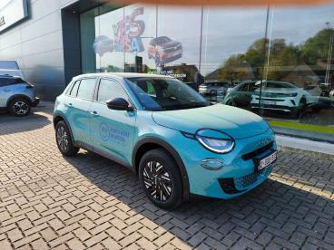 SPOTICAR Fiat 600 E-hybrid Dct6 Automaat * Carplay/android * Ca Tweedehands - Berline Benzine Blue - Ieper - 1200371261_1