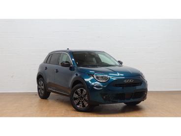 SPOTICAR Fiat 600 1.2 Hybrid 145cv Dct La Prima Occasions -  Hybride Groen - Bree - 1200373219_2