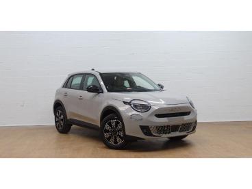 SPOTICAR Fiat 600 1.2 Hybrid 145cv Dct Icon Tweedehands - Hatchback Benzine Creme - Tongeren - 1200376930_2
