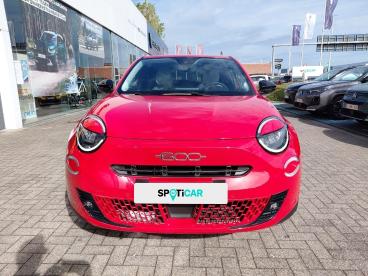 SPOTICAR Fiat 600 1 1.2 Hybrid 136cv Dct La Prima Occasions - Hatchback Essence Rood - Wilrijk - 1200395654_2