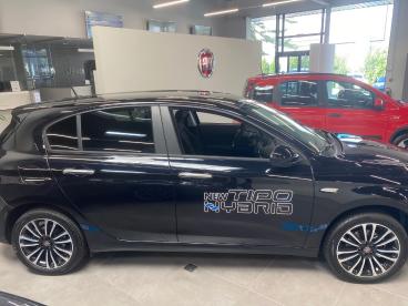 SPOTICAR Fiat Tipo Sw 2 1.5 Hybrid 130 Dct7 City Life Tweedehands - Berline Benzine Noir - Drogenbos - 1200358001_4