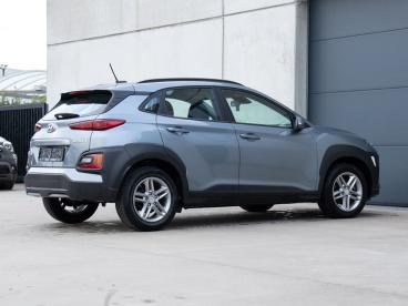 SPOTICAR Hyundai Kona 1.0 Mt6 120pk|camera|carplay|cruise Control Occasions - Suv Essence Gris - Oostende - 400366644_2