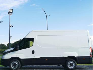 SPOTICAR Iveco Daily 35s14 / L3h2 / Siege Suspendu Occasions - Monospace Diesel White - Marche-en-famenne - 1200349077_5