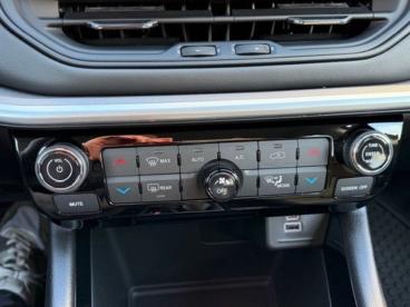 SPOTICAR Jeep Compass *car Play*gps*key Less Go* 1.5 Benz 130 Pk Mhev Tweedehands - Suv Hybrid Bleu - Oostende - 1200365944_5