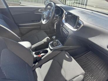SPOTICAR Kia Ceed Cee-d 1.0 T-gdi 100 Occasions - Break Essence Grey - Sint-niklaas - 1200375496_2
