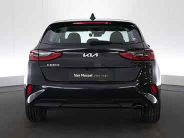 SPOTICAR Kia Ceed Cee-d Pulse 1.0 T-gdi 100 Mhev Dct Isg Occasions - Berline Essence Zwart - Genk - 1200375741_5