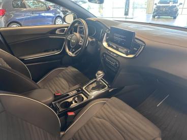 SPOTICAR Kia Proceed Pro Ceed 1.5 T-gdi Dct 7 Gt Line Occasions - Citadine Essence Grey - Sint-niklaas - 1200378432_2
