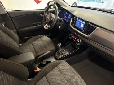 SPOTICAR Kia Stonic 1.4 Benzine 100 Pk Tweedehands - Suv Benzine Red - Sint-niklaas - 1200365726_2