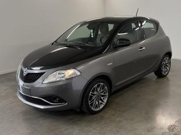 SPOTICAR Lancia Ypsilon 1.2 8v Fire Evo Ii Elefantino Tweedehands - Hatchback Benzine Grijs - Herent - 1200388976_1