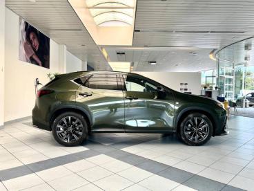SPOTICAR Lexus Nx 2 450h+ 4x4 F-sport Line Occasions -  Hybride Rechargeable Groen - Mechelen - 1200360495_3