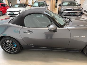 SPOTICAR Mazda Mx5 4 1.5 Skyactiv-g 132 Skycruise Takumi Occasions - Coupé-cabriolet Essence Gris - Drogenbos - 1200371498_4