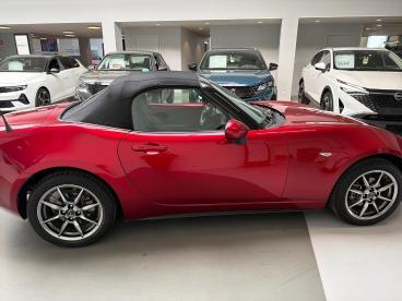 SPOTICAR Mazda Mx5 4 1.5 Skyactiv-g 132 Skycruise Takumi Occasions - Coupé-cabriolet Essence Rouge - Drogenbos - 1200374958_4