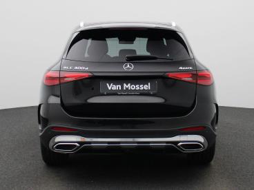 SPOTICAR Mercedes Glc 300 D + Amg Line + Trekhaak + Rijassistentiepakket Tweedehands - Suv Diesel Zwart - Tongeren - 1200388058_5