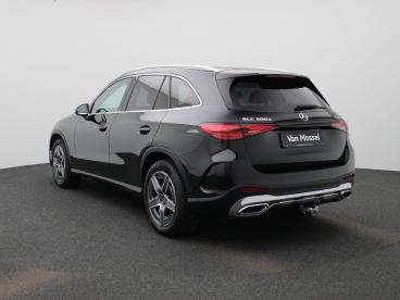 SPOTICAR Mercedes Glc 300 D + Amg Line + Trekhaak + Rijassistentiepakket Tweedehands - Suv Diesel Zwart - Bree - 1200391599_2