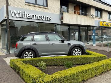 SPOTICAR Mini Countryman 1.5i 136pk *panoramisch Schuifdak*parkeersensoren Occasions - Suv Essence Gris - Laakdal - 400373273_2
