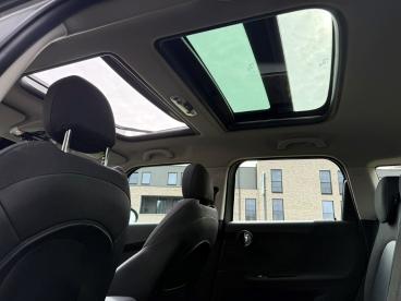 SPOTICAR Mini Countryman 1.5i 136pk *panoramisch Schuifdak*parkeersensoren Occasions - Suv Essence Gris - Laakdal - 400373273_5