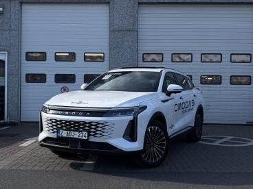 SPOTICAR Omoda 9 Phev 1.5 Tgdi + 3dht + Awd Premium Tweedehands - Hatchback Oplaadbare Hybride White - Gent - 1200379343_1
