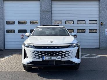 SPOTICAR Omoda 9 Phev 1.5 Tgdi + 3dht + Awd Premium Tweedehands - Hatchback Oplaadbare Hybride White - Gent - 1200379343_2