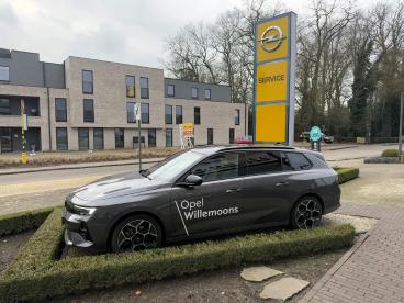 SPOTICAR Opel Astra Sports Tourer Ultimate 1.2t Mild-hybride 136pk Dem Occasions - Berline Hybride Gris - Laakdal - 400349759_4