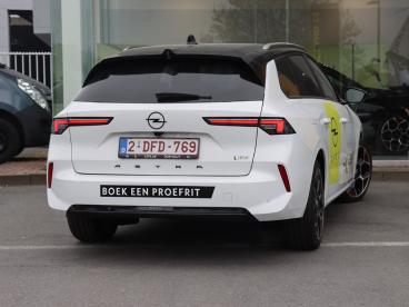 SPOTICAR Opel Astra Sports Tourer 1.2t At8 130pk *demo*direct Leverbaa Tweedehands - Berline Benzine Blanc - Torhout - 400354137_4
