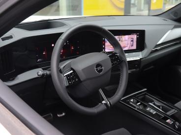 SPOTICAR Opel Astra Sports Tourer 1.2t At8 130pk *demo*direct Leverbaa Tweedehands - Berline Benzine Blanc - Torhout - 400354137_5