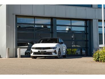 SPOTICAR Opel Astra Gs | Np. 40066 Eur | Afn. Trekhaak | 360° | Zetelv Occasions - Berline Essence Wit - Turnhout - 1200376558_1