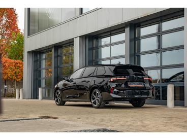 SPOTICAR Opel Astra Break | Gs | Suede Int. | Np. 43155 Eur Pano Dak | Tweedehands - Berline Benzine Zwart - Turnhout - 1200376562_4