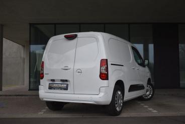 SPOTICAR Opel Combo 1.5turbo D 3zits Mt6*navi*camera*designpack*dodeho Occasions - Utilitaire Diesel Blanc - Loppem - 1200371918_2