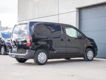 SPOTICAR Opel Combo L1h1 2 Zit 1.5d Mt5 76pk|navi|sensoren|trekhaak Occasions - Utilitaire Diesel Noir - Oostende - 400372300_5