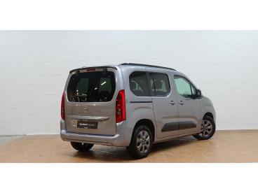 SPOTICAR Opel Combo Life 1.2t Edition+gps+camera+park Pilot Achteraan Occasions - Utilitaire Essence Grijs - Wilrijk - 1200375032_3