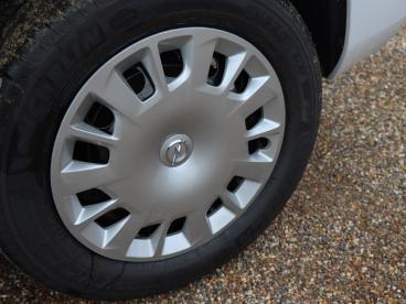 SPOTICAR Opel Combo Life Edition Plus *demo* Occasions - Monospace Essence Blanc - Torhout - 400348041_3