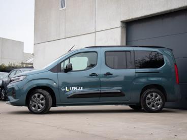 SPOTICAR Opel Combo Life L2 Gs 1.5 Mt6 130pk|camera|keyless|navi|demo Tweedehands - Monospace Diesel Bleu - Oostende - 400373628_5