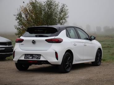 SPOTICAR Opel Corsa Gs* 1.2 130pk*automaat*cruise Control Tweedehands - Citadine Benzine Blanc - Torhout - 400364113_3