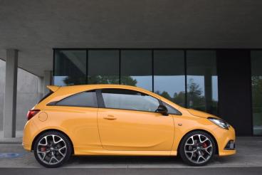 SPOTICAR Opel Corsa Turbo S/s Gsi Occasions - Citadine Essence Jaune - Loppem - 1200370658_3